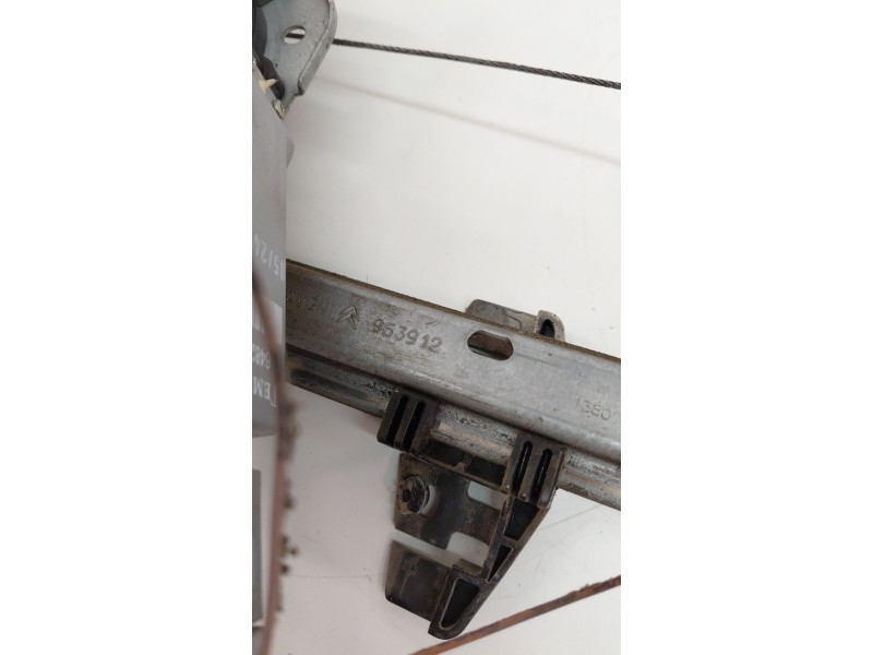 Recambio de elevalunas delantero izquierdo para citroën c3 i (fc_, fn_) 1.1 i referencia OEM IAM 963912  