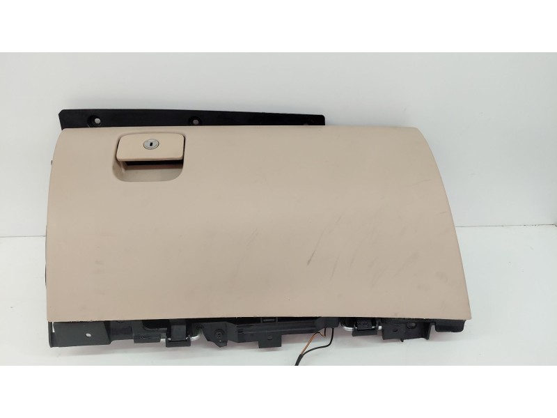 Recambio de guantera para jaguar xe (x760) 2.0 d referencia OEM IAM GX730060T10AC  
							