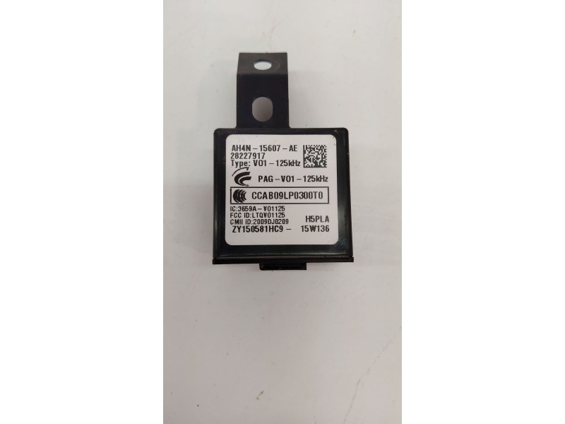 Recambio de antena para jaguar xe (x760) 2.0 d referencia OEM IAM AH4N15607AE  