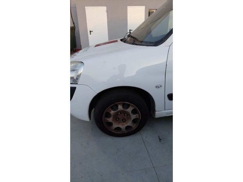 Recambio de aleta delantera izquierda para peugeot partner monospace (5_, g_) 1.6 hdi 90 referencia OEM IAM   