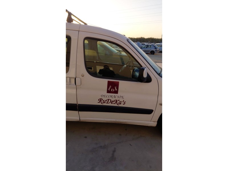 Recambio de puerta delantera derecha para peugeot partner monospace (5_, g_) 1.6 hdi 90 referencia OEM IAM   
							