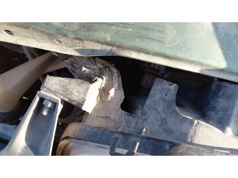 Recambio de faro izquierdo para nissan pick up (d22) 2.5 dci 4wd referencia OEM IAM   