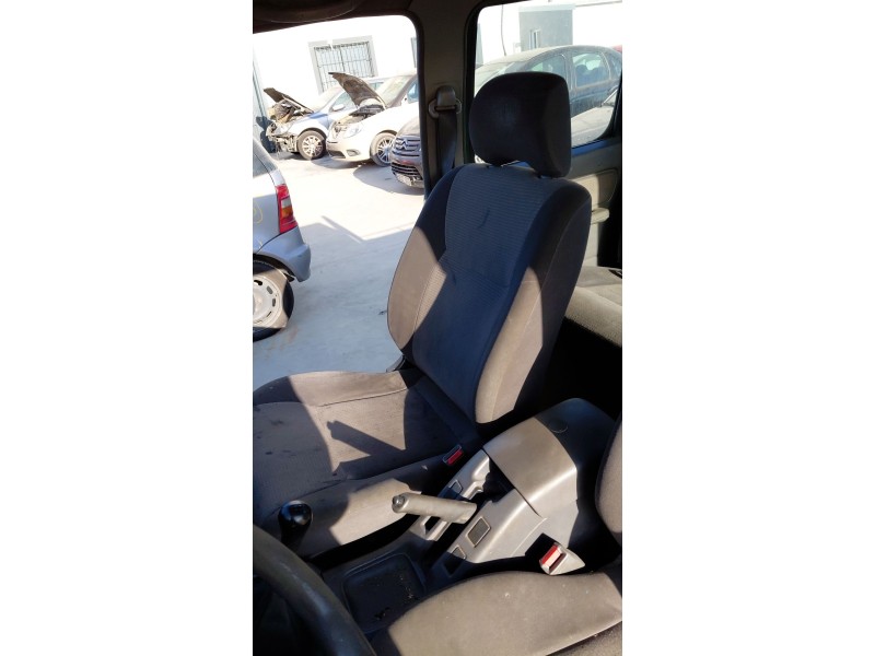 Recambio de asiento delantero derecho para nissan pick up (d22) 2.5 dci 4wd referencia OEM IAM   
							
