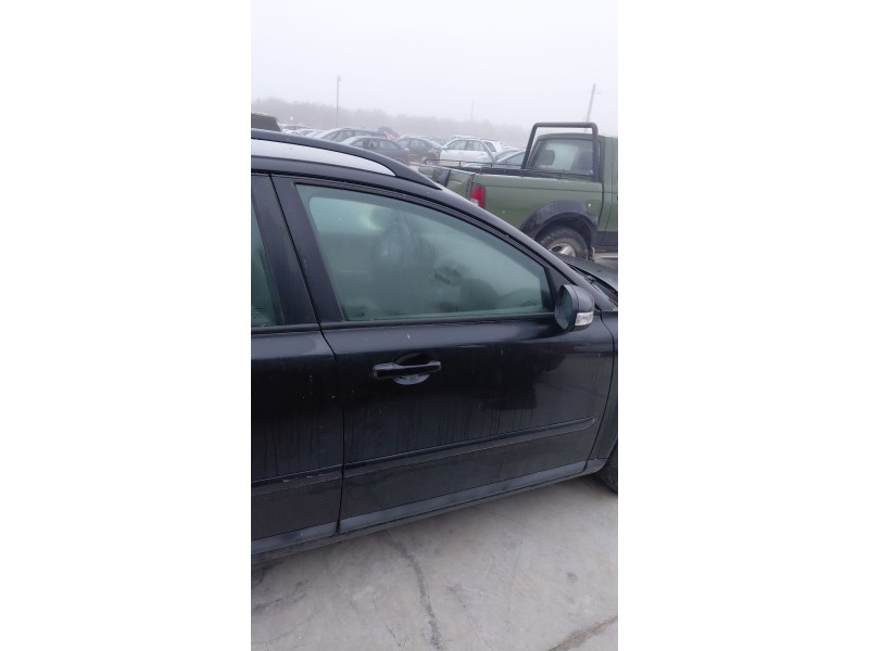 Recambio de puerta delantera derecha para volvo v50 (545) 1.6 d referencia OEM IAM   