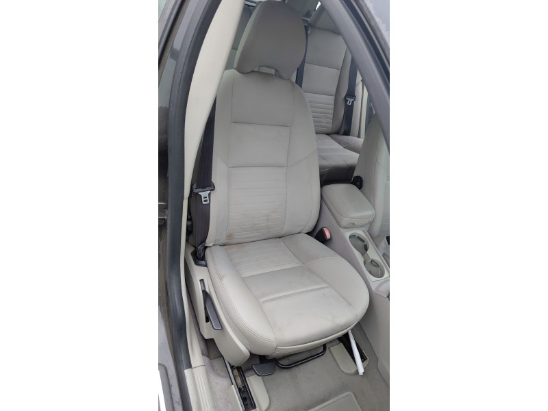 Recambio de asiento delantero derecho para volvo v50 (545) 1.6 d referencia OEM IAM   