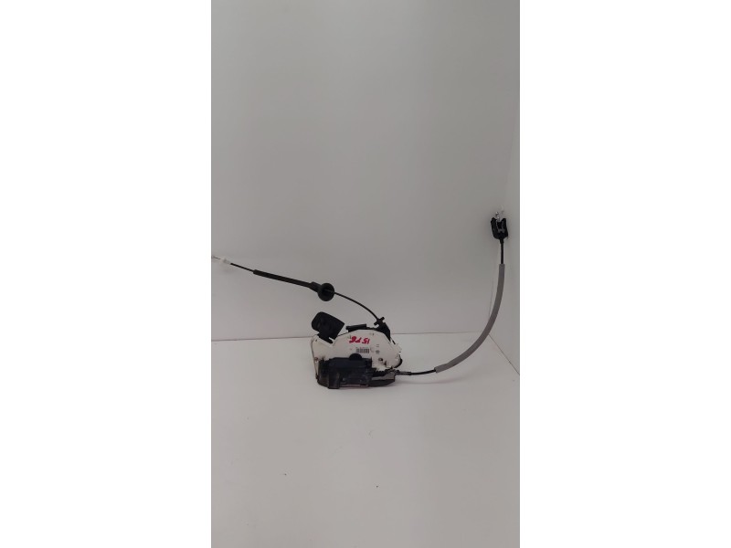 Recambio de cerradura puerta delantera derecha para seat leon st (5f8) x-perience 4drive referencia OEM IAM 5K1837016H  
							