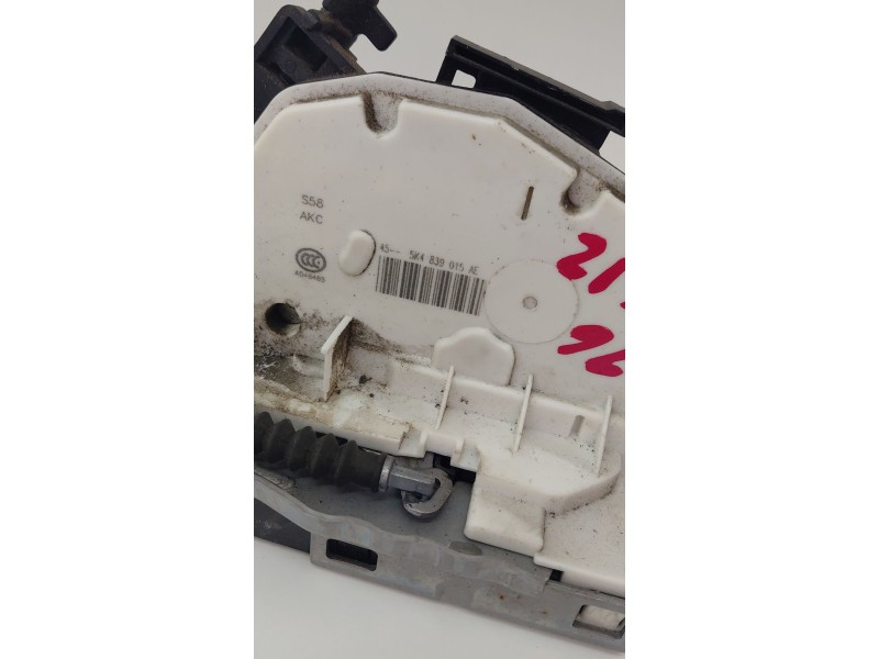 Recambio de cerradura puerta trasera izquierda para seat leon st (5f8) x-perience 4drive referencia OEM IAM   
							