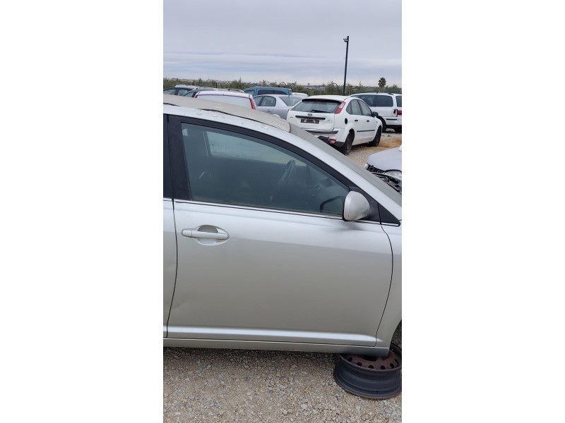 Recambio de puerta delantera derecha para toyota avensis sedán (_t25_) 1.8 (zzt251_) referencia OEM IAM   
							