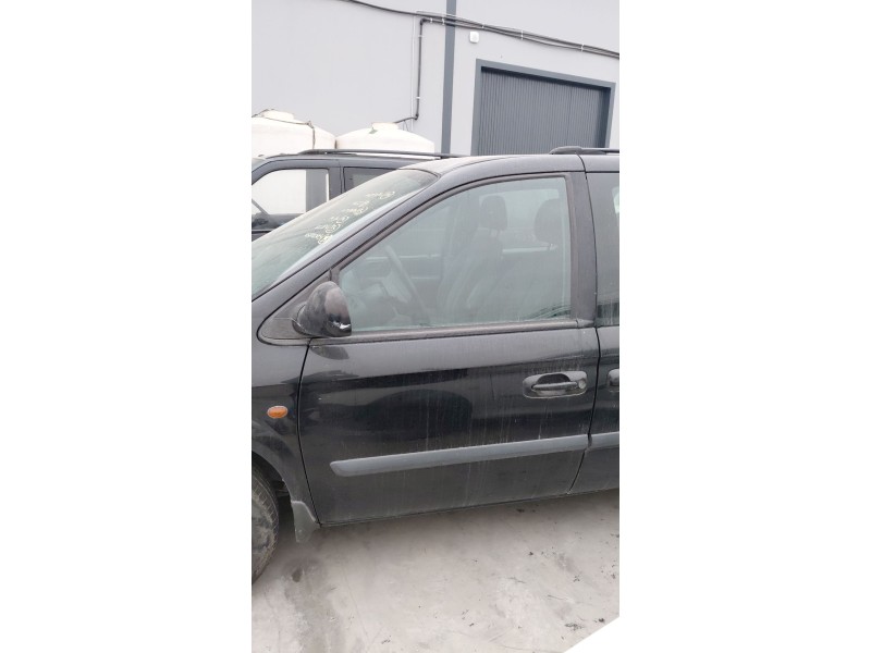 Recambio de puerta delantera izquierda para chrysler voyager iv (rg, rs) 2.5 crd referencia OEM IAM   