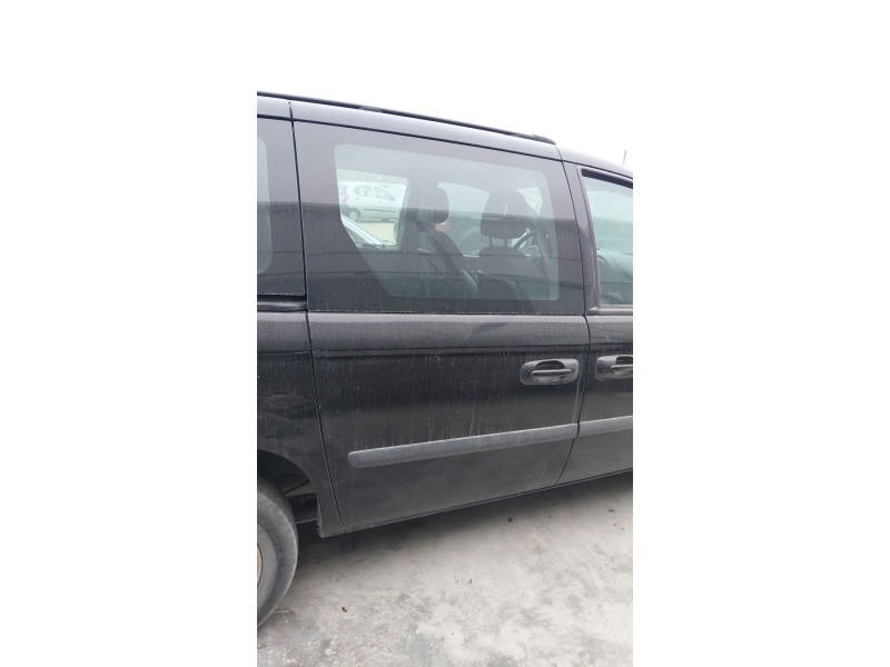 Recambio de puerta trasera derecha para chrysler voyager iv (rg, rs) 2.5 crd referencia OEM IAM   
							