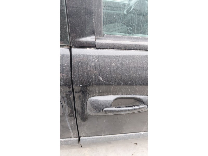 Recambio de puerta delantera derecha para chrysler voyager iv (rg, rs) 2.5 crd referencia OEM IAM   
							