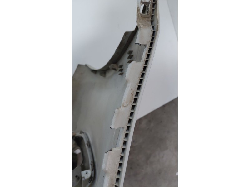 Recambio de paragolpes delantero para kia carens iv 1.7 crdi referencia OEM IAM   
							