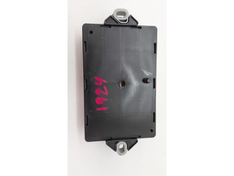 Recambio de caja reles / fusibles para jaguar xe (x760) 2.0 d referencia OEM IAM CPLA14Q073AA  
							