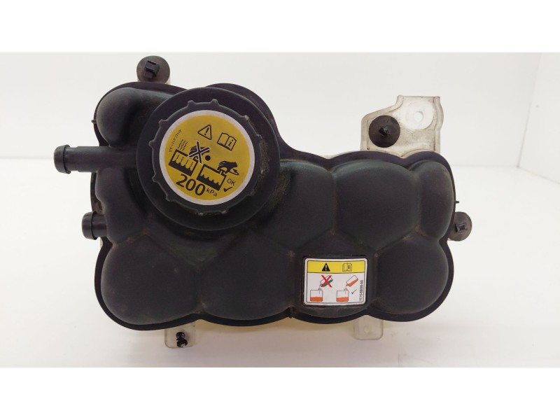 Recambio de deposito expansion para jaguar xe (x760) 2.0 d referencia OEM IAM YC158B099AA  