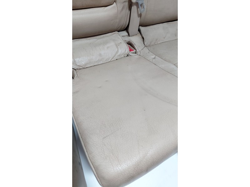 Recambio de asientos traseros para toyota land cruiser (j12) 3.0 turbodiesel referencia OEM IAM   
							