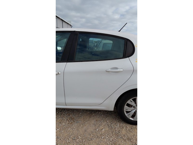 Recambio de puerta trasera izquierda para peugeot 208 i (ca_, cc_) 1.2 vti 82 referencia OEM IAM   