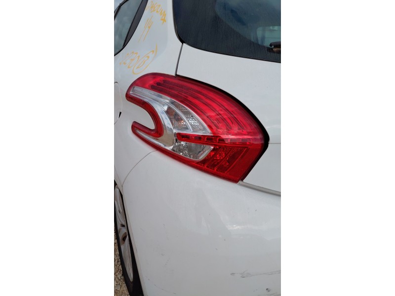 Recambio de piloto trasero izquierdo para peugeot 208 i (ca_, cc_) 1.2 vti 82 referencia OEM IAM   
							