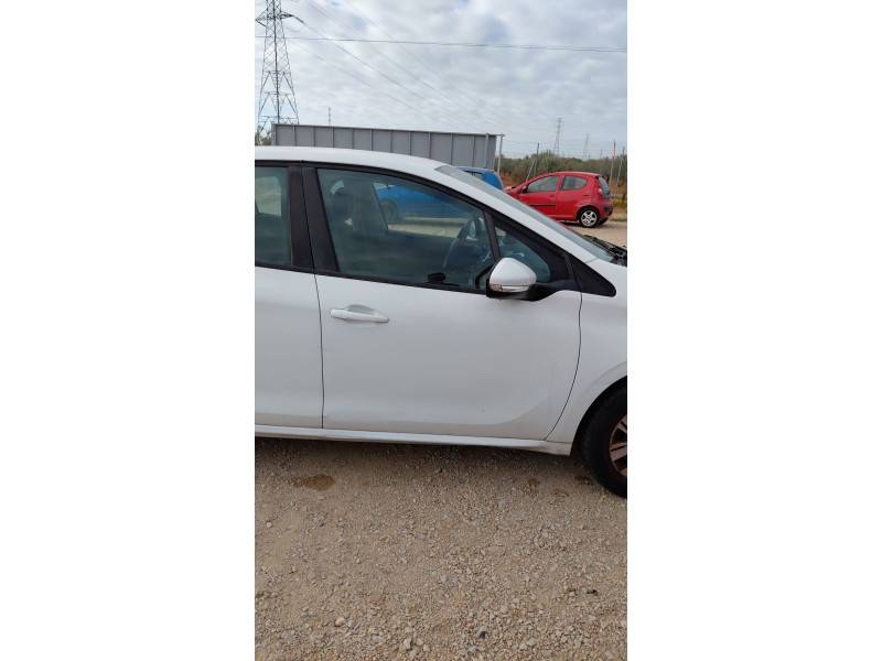 Recambio de puerta delantera derecha para peugeot 208 i (ca_, cc_) 1.2 vti 82 referencia OEM IAM   
