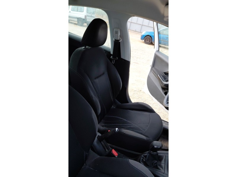 Recambio de asiento delantero izquierdo para peugeot 208 i (ca_, cc_) 1.2 vti 82 referencia OEM IAM   