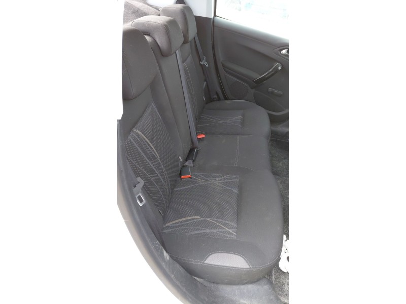Recambio de asientos traseros para peugeot 208 i (ca_, cc_) 1.2 vti 82 referencia OEM IAM   
							