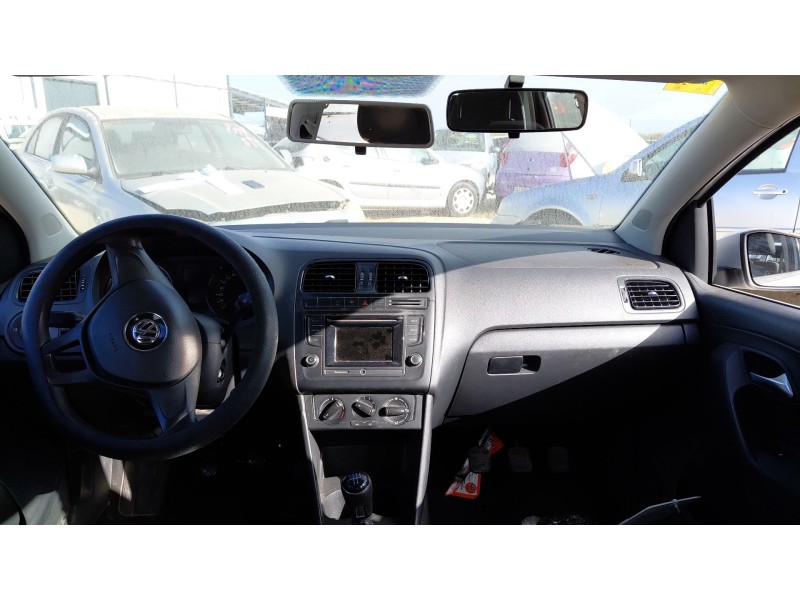 volkswagen polo v (6r1, 6c1) del año 2016
							