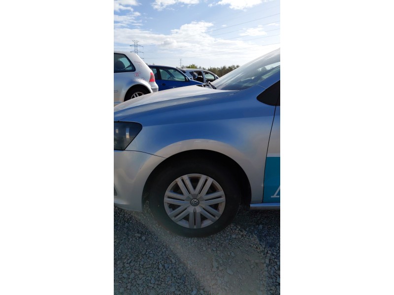 Recambio de aleta delantera izquierda para volkswagen polo v (6r1, 6c1) 1.4 tdi referencia OEM IAM   
							