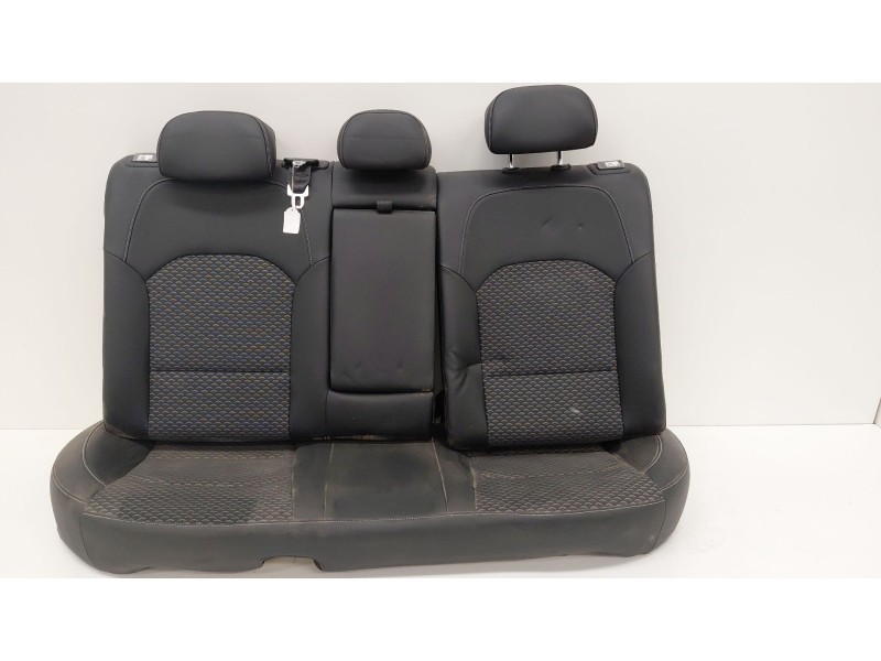 Recambio de asientos traseros para kia xceed (cd) 1.5 t-gdi mhev referencia OEM IAM   
							