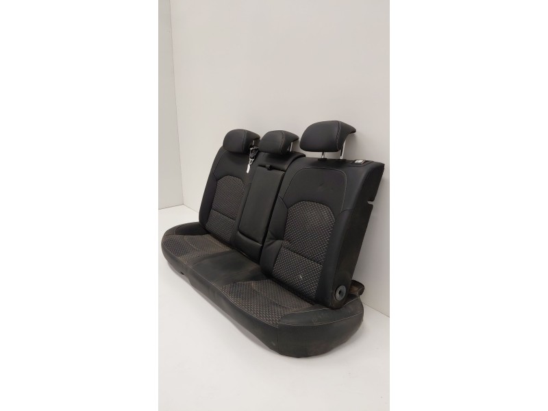 Recambio de asientos traseros para kia xceed (cd) 1.5 t-gdi mhev referencia OEM IAM   