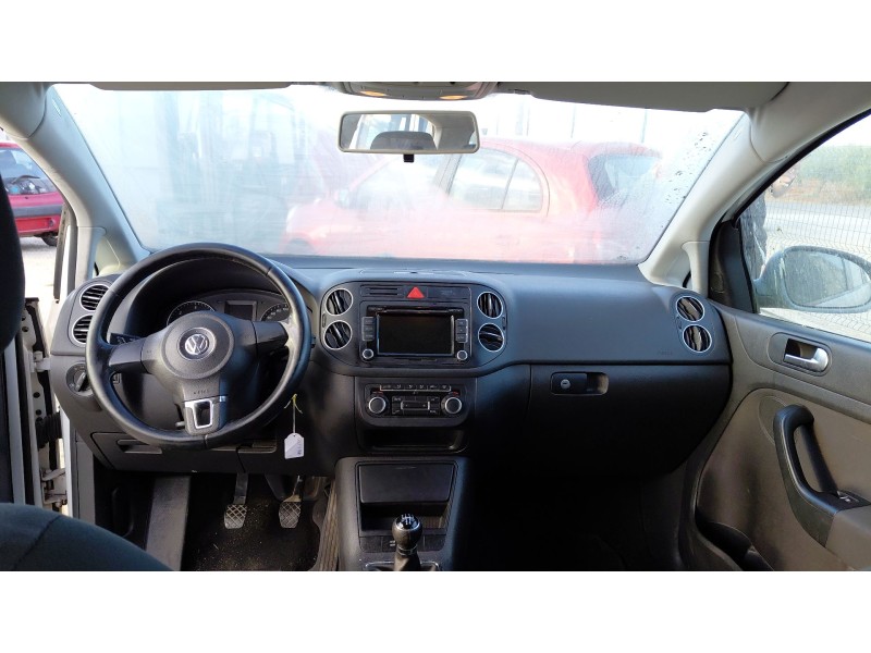 volkswagen golf plus v (5m1, 521) del año 2025