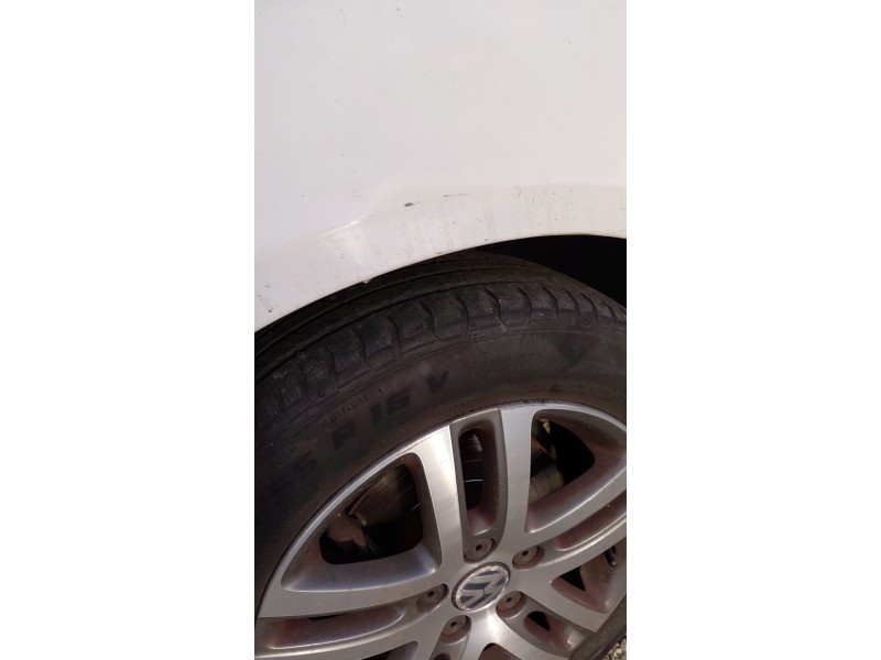 Recambio de aleta delantera izquierda para volkswagen golf plus v (5m1, 521) 1.6 tdi referencia OEM IAM   
							