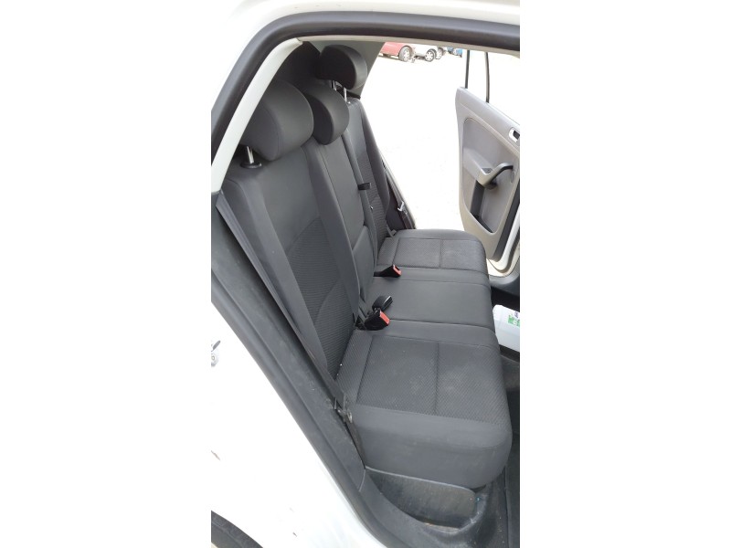 Recambio de asientos traseros para volkswagen golf plus v (5m1, 521) 1.6 tdi referencia OEM IAM   
