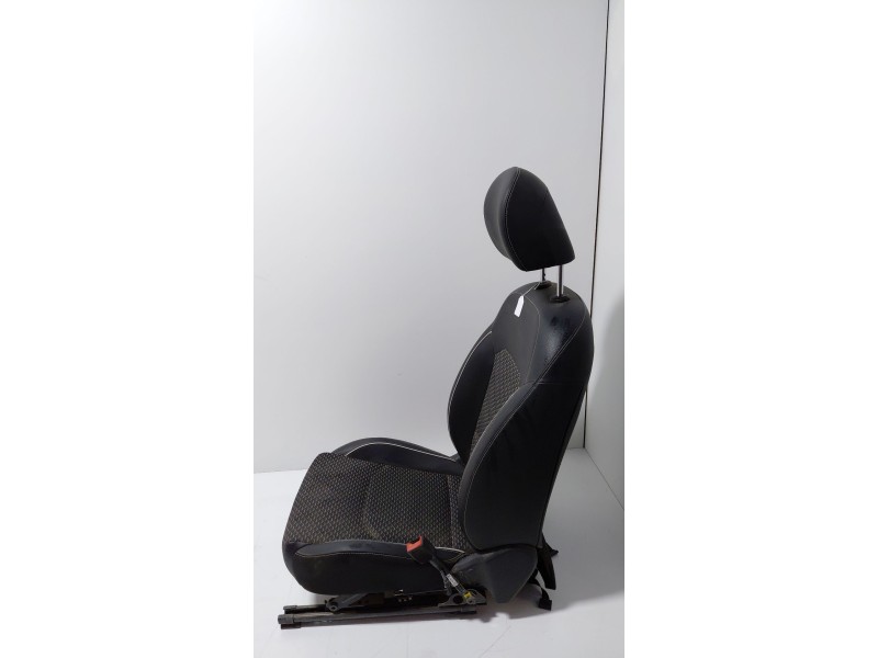 Recambio de asiento delantero derecho para kia xceed (cd) 1.5 t-gdi mhev referencia OEM IAM   
							