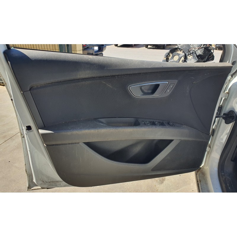 Recambio de guarnecido puerta delantera izquierda para seat leon (5f1) 2.0 tdi referencia OEM IAM   