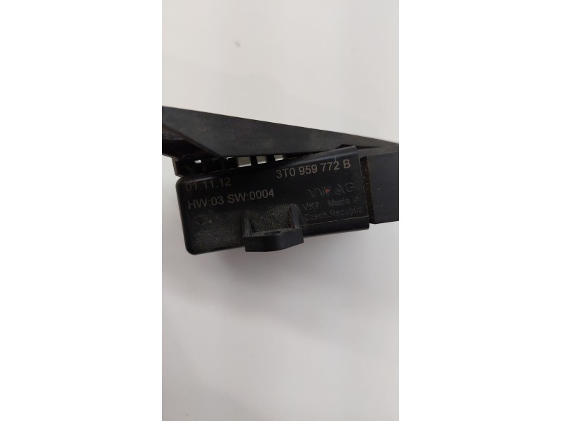 Recambio de modulo electronico para audi q5 (8r) 3.0 tdi 245 cv referencia OEM IAM 3T0959772B  
							