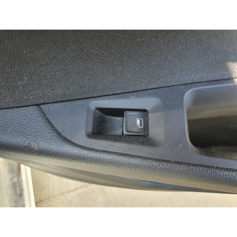 Recambio de mando elevalunas trasero derecho para seat leon (5f1) 2.0 tdi referencia OEM IAM   