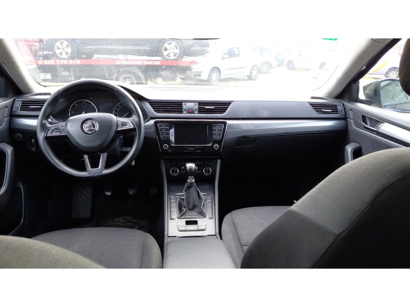 skoda superb iii (3v3) del año 2018
							