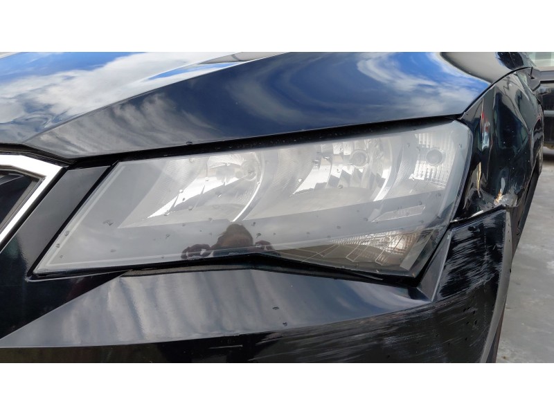 Recambio de faro izquierdo para skoda superb iii (3v3) 2.0 tdi referencia OEM IAM    Recambio de faro izquierdo para skoda superb iii (3v3) 2.0 tdi referencia OEM IAM