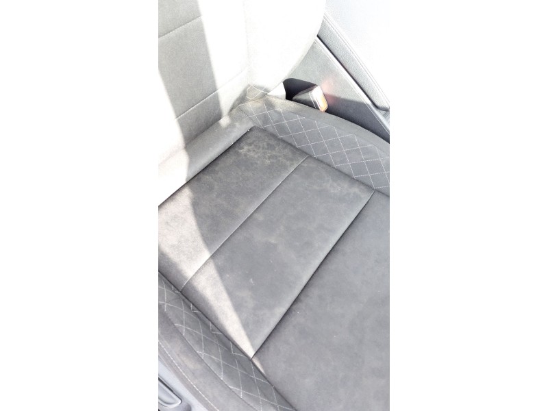 Recambio de asiento delantero derecho para skoda superb iii (3v3) 2.0 tdi referencia OEM IAM    Recambio de asiento delantero derecho para skoda superb iii (3v3) 2.0 tdi referencia OEM IAM