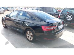 Recambio de cerradura puerta trasera izquierda para skoda superb iii (3v3) 2.0 tdi referencia OEM IAM