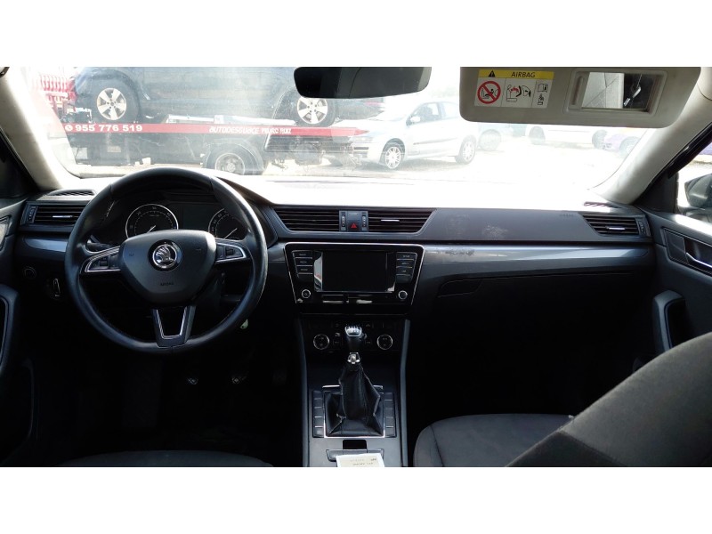Recambio de kit airbag para skoda superb iii (3v3) 2.0 tdi referencia OEM IAM    Recambio de kit airbag para skoda superb iii (3v3) 2.0 tdi referencia OEM IAM
