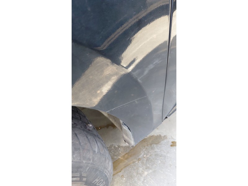 Recambio de aleta delantera izquierda para skoda superb iii (3v3) 2.0 tdi referencia OEM IAM    Recambio de aleta delantera izquierda para skoda superb iii (3v3) 2.0 tdi referencia OEM IAM