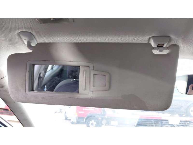 Recambio de parasol izquierdo para skoda superb iii (3v3) 2.0 tdi referencia OEM IAM    Recambio de parasol izquierdo para skoda superb iii (3v3) 2.0 tdi referencia OEM IAM