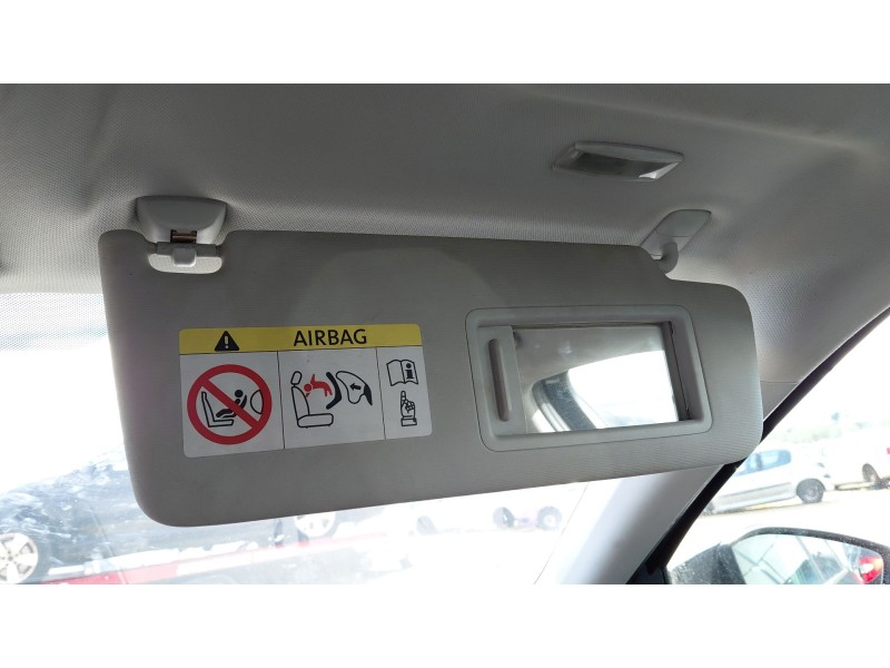 Recambio de parasol derecho para skoda superb iii (3v3) 2.0 tdi referencia OEM IAM    Recambio de parasol derecho para skoda superb iii (3v3) 2.0 tdi referencia OEM IAM