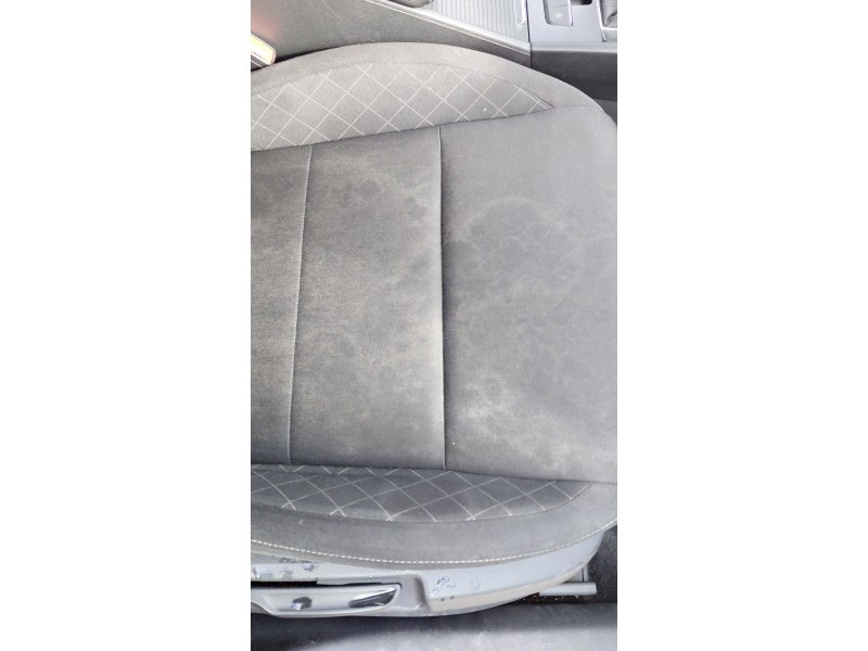 Recambio de asiento delantero derecho para skoda superb iii (3v3) 2.0 tdi referencia OEM IAM    Recambio de asiento delantero derecho para skoda superb iii (3v3) 2.0 tdi referencia OEM IAM