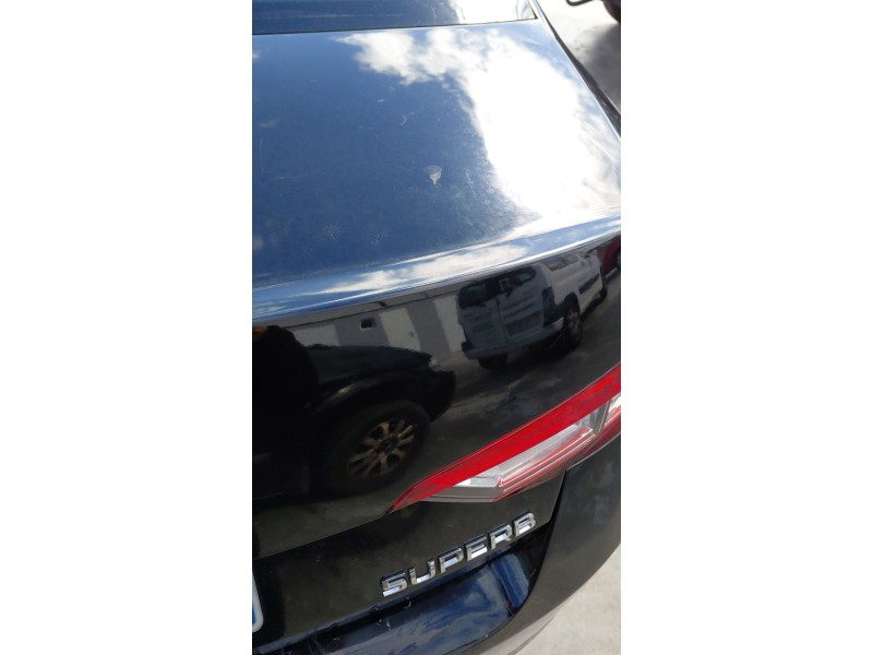 Recambio de porton trasero para skoda superb iii (3v3) 2.0 tdi referencia OEM IAM    Recambio de porton trasero para skoda superb iii (3v3) 2.0 tdi referencia OEM IAM