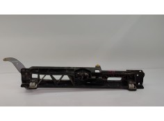 Recambio de travesaño superior para citroën c4 grand picasso 1.2 thp 130 cv referencia OEM IAM 9806629380  