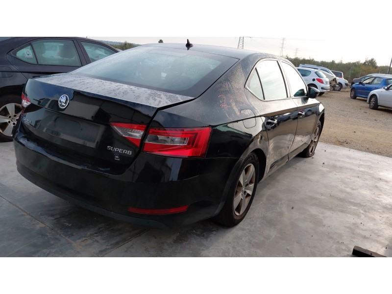 skoda superb iii (3v3) del año 2018
							