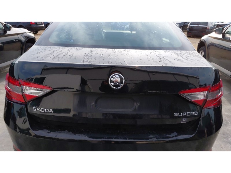 Recambio de porton trasero para skoda superb iii (3v3) 2.0 tdi referencia OEM IAM   
							
