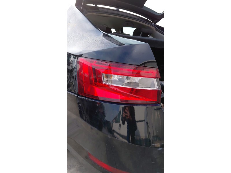 Recambio de piloto trasero izquierdo para skoda superb iii (3v3) 2.0 tdi referencia OEM IAM   
							