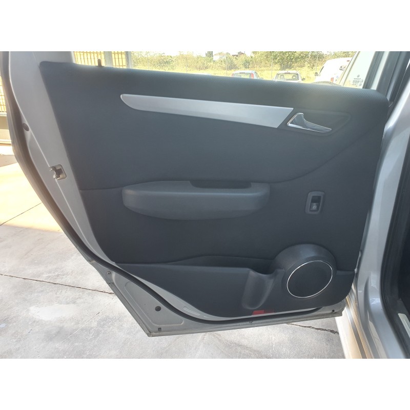 Recambio de guarnecido puerta trasera izquierda para mercedes clase b (w245) 2.0 cdi cat referencia OEM IAM   